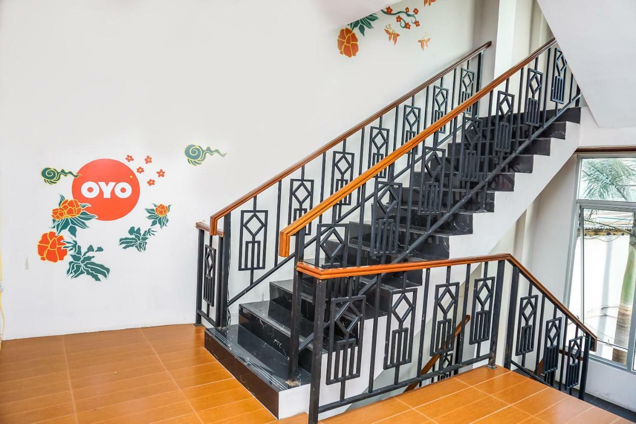 Oyo 107 Kusuma Kemang Suite Jakarta Exterior foto