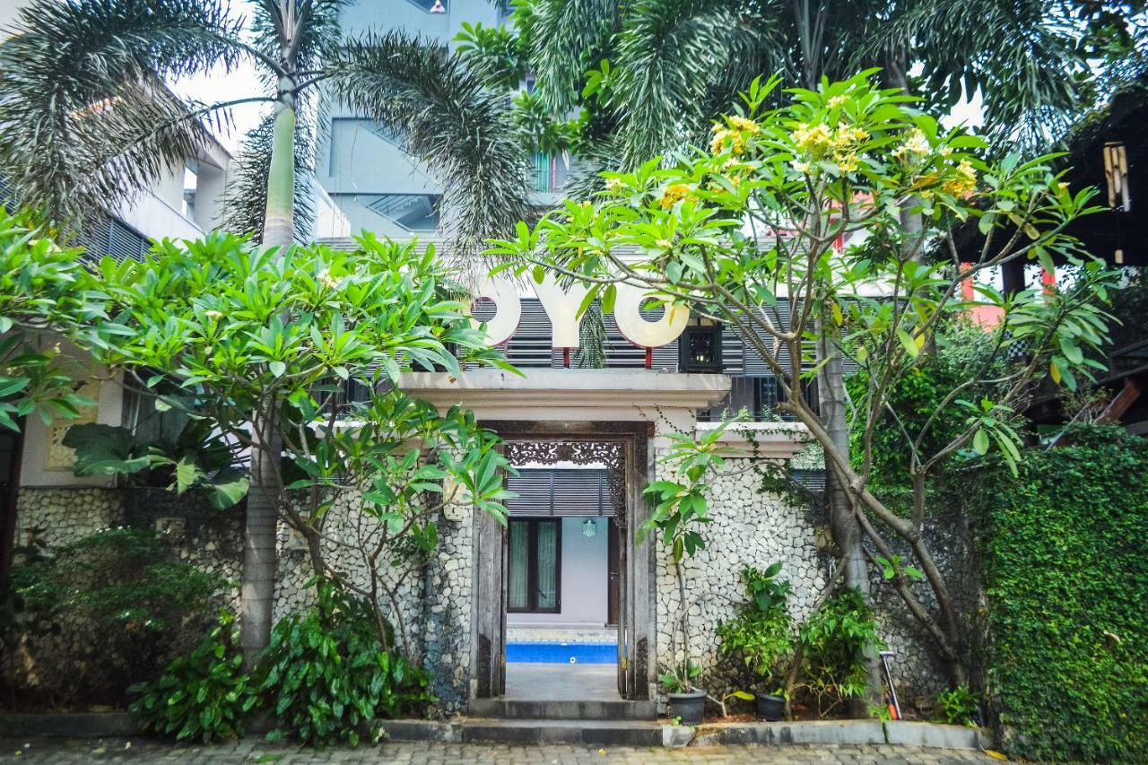 Oyo 107 Kusuma Kemang Suite Jakarta Exterior foto